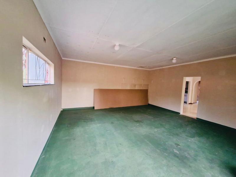 To Let 4 Bedroom Property for Rent in Kathu Northern Cape